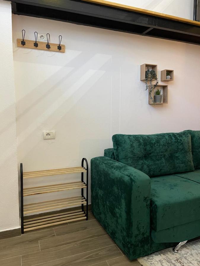 D&E Apartaments Тирана Екстериор снимка