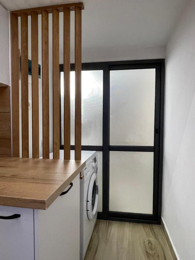 D&E Apartaments Тирана Екстериор снимка