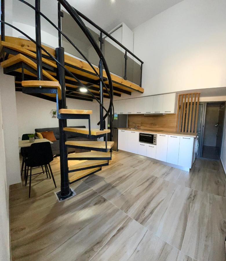 D&E Apartaments Тирана Екстериор снимка
