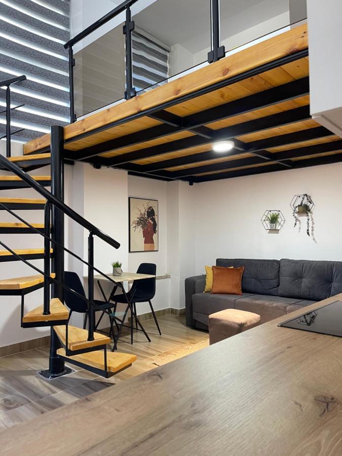 D&E Apartaments Тирана Екстериор снимка